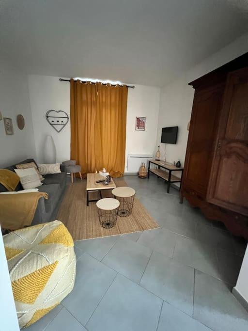 La Jolie Petite Maison Сент-Андре-ле-Верже Экстерьер фото